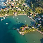 Vakantiehuis House In With Sea View, Terrace, Air Conditioning, Wifi 890-1 Supetarska Draga
