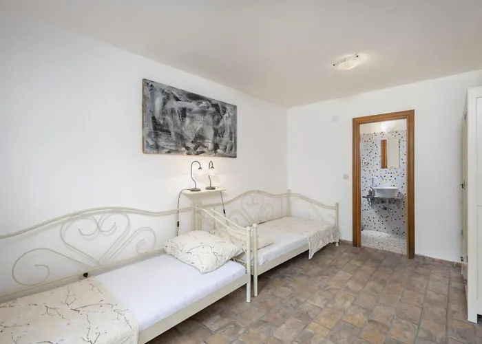 House In With Sea View, Terrace, Air Conditioning, Wifi 890-1 Supetarska Draga